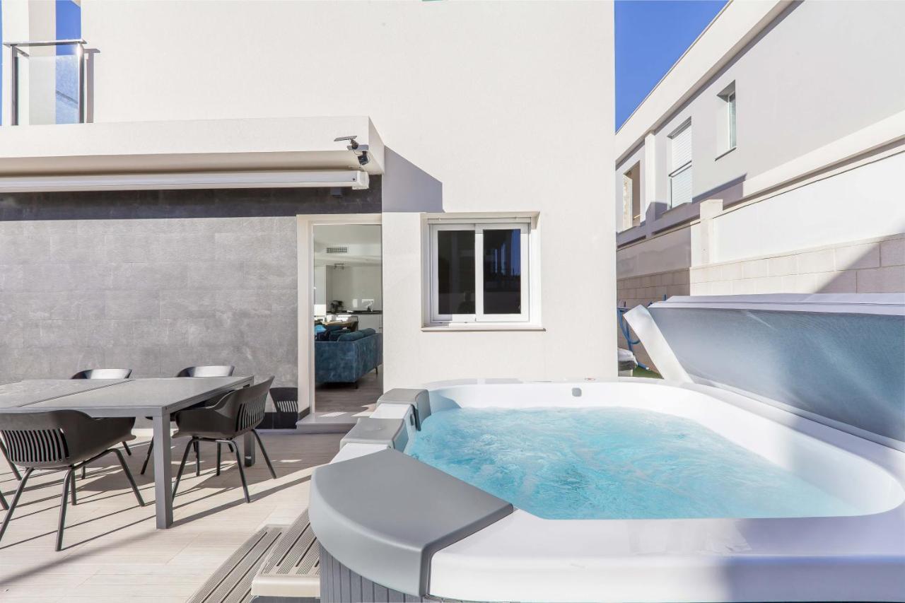 Casa Bos Dolpfin Wellness Luxury Entire Villa Pool & Jacuzzi Gran Alacant Near Beach Puerto Marino エクステリア 写真